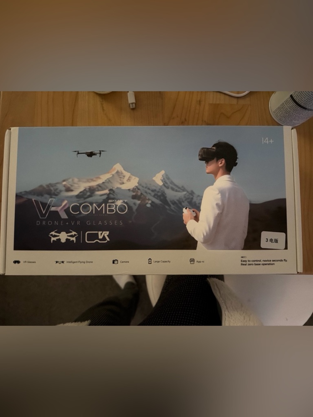Combo VR Glasses and Drone Controller - White